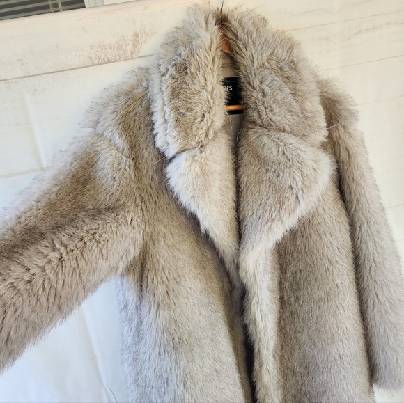 Lefties Faux Fur Coat Size M - Picture 3 of 13